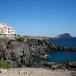 House Abrigos Лос-Абригос