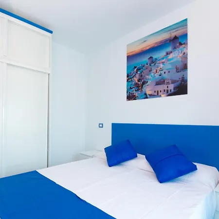 House Abrigos Hostel
