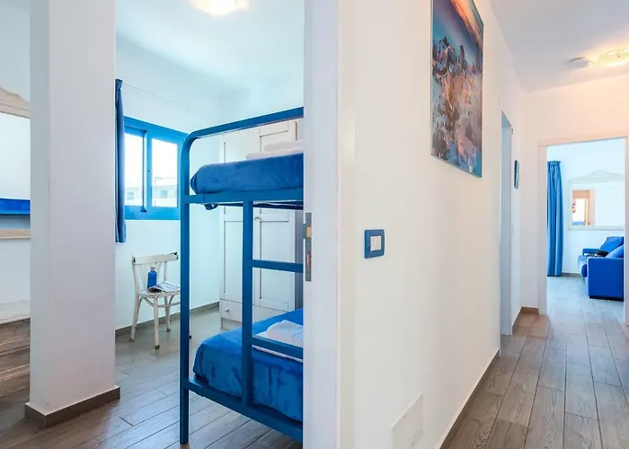 House Abrigos אכסניה