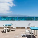 House Abrigos Los Abrigos