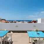 House Abrigos Ostello Los Abrigos