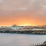 House Abrigos Los Abrigos